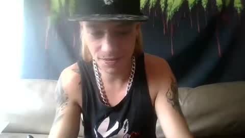 altboy010 online show from July 26, 3:20 pm
