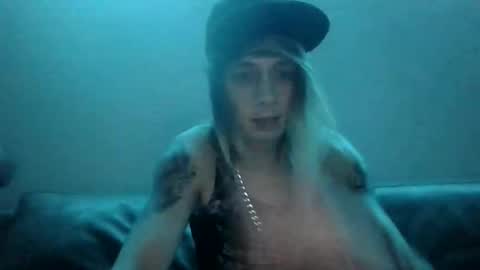 altboy010 online show from November 4, 5:47 pm