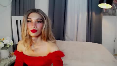 Snapshot of althea_fox chatting on October 5, 11:18 am althea online show from October 5, 11:18 am