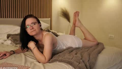 Lucid Dreaming online show from September 21, 5:39 pm