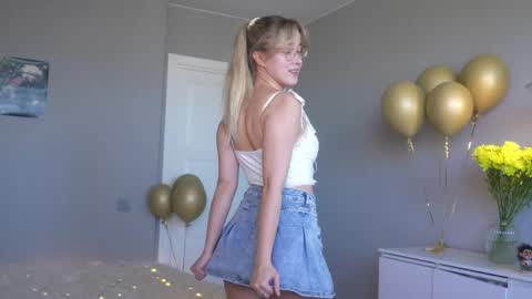 Amelia NEXT STREAM  online show from May 1, 2:22 pm