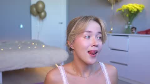 Amelia NEXT STREAM  online show from May 2, 2:23 pm