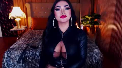 Alura Jhenson online show from March 14, 6:56 pm