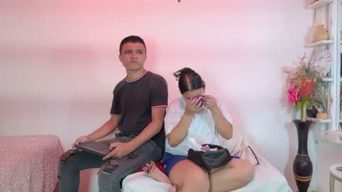 aly_n_sebas online show from July 24, 3:04 am