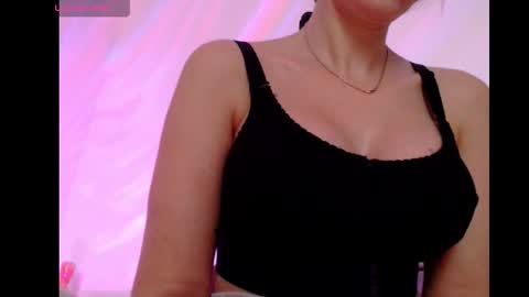 Snapshot of alycediamond21 chatting on October 16, 7:08 am Missy online show from October 16, 7:08 am
