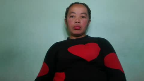 alypierette online show from June 25, 7:02 am