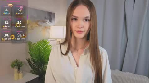 Mona online show from May 22, 4:25 pm
