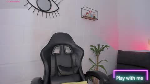 Alyson online show from June 11, 1:31 pm