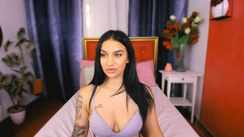 Alyssa online show from June 22, 8:22 am