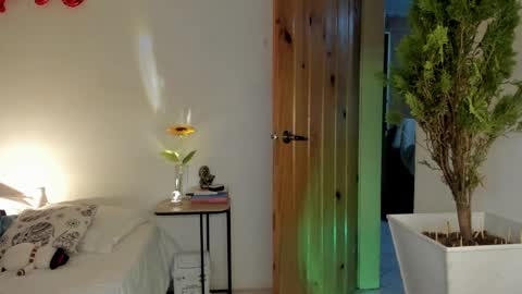 Snapshot of alyssagreen_ chatting on September 16, 12:56 am Im AlyssaLovense is ActiveMy pleasure is in your handsPrivate is Open online show from September 16, 12:56 am