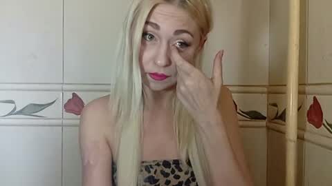 Alyssaqessy online show from July 15, 6:40 am