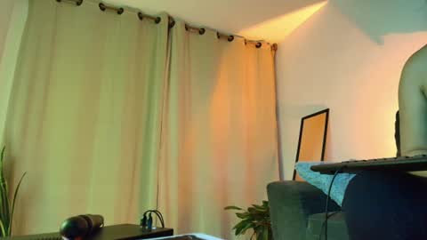 alyssia wolds online show from July 28, 3:59 am
