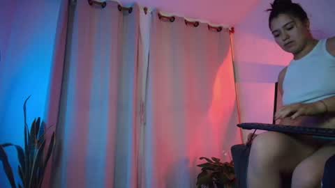 alyssia wolds online show from August 8, 4:11 am