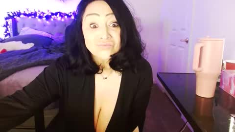 Alyssiaamorexo online show from March 13, 6:11 pm