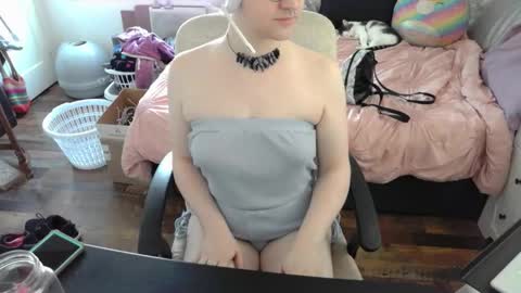 alyxiabewbs online show from March 25, 3:30 pm