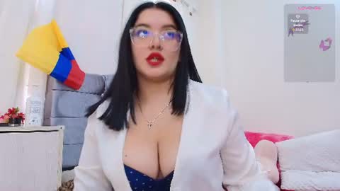 Isabella online show from June 19, 7:31 pm