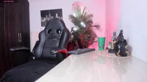 anny online show from July 5, 2:36 am
