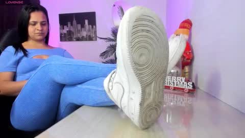 anny online show from November 27, 2:41 am