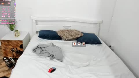 amaia_monroe online show from June 22, 3:12 am