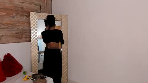 amaia_monroe online show from July 29, 4:01 am