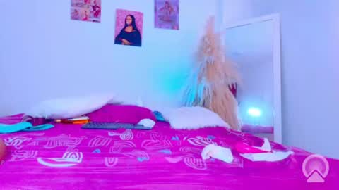 AMAIA online show from July 28, 4:39 pm