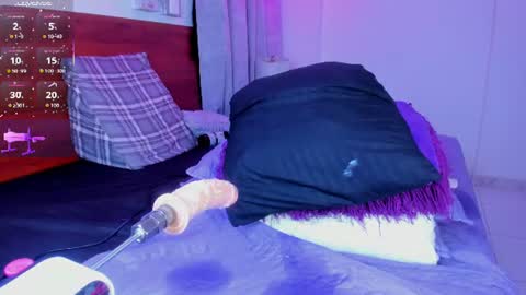 amanda29_ online show from July 11, 9:29 pm