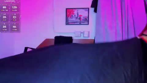 amanda29_ online show from July 24, 7:11 pm