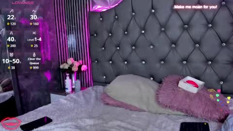 Amanda Moore online show from April 29, 4:17 am