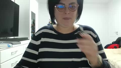 Anda .. online show from December 13, 9:32 pm