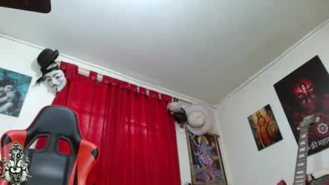 Amanda Valeska online show from August 1, 5:25 pm