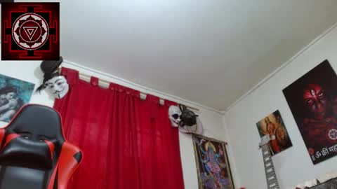Amanda Valeska online show from May 3, 4:24 pm