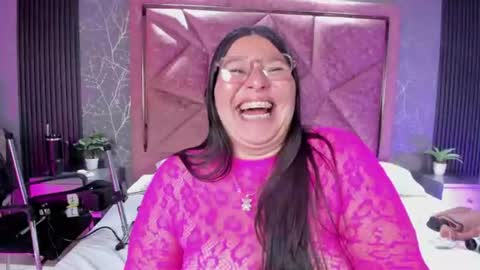 Amanda cruz online show from July 23, 1:58 am