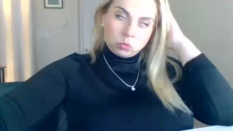 Amanda online show from October 19, 7:29 pm