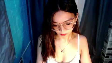 BELLA online show from March 17, 4:12 pm