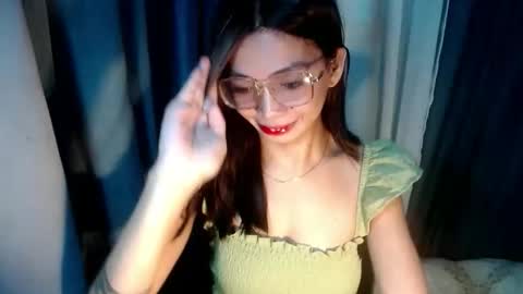 BELLA online show from April 28, 8:07 am