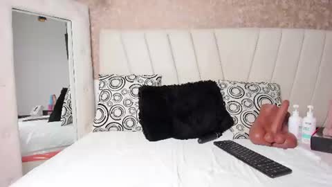 amaranta_carey online show from August 3, 12:56 am
