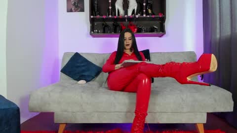 AMARANTA ROU online show from May 7, 2:35 pm