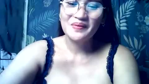 Snapshot of amazing_angel22 chatting on September 29, 6:51 pm amazing angel online show from September 29, 6:51 pm