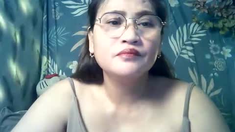 amazing angel online show from April 28, 9:46 am
