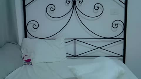 amazingsexygirl online show from February 4, 2:49 am