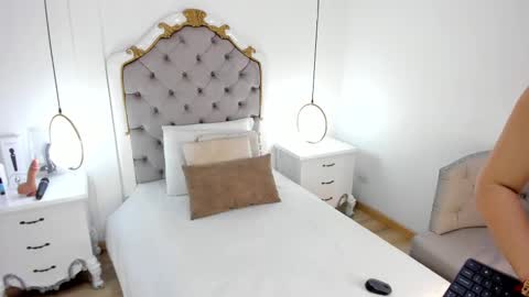 Sara online show from March 4, 11:29 am