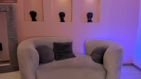 Ambar  online show from February 25, 11:58 am