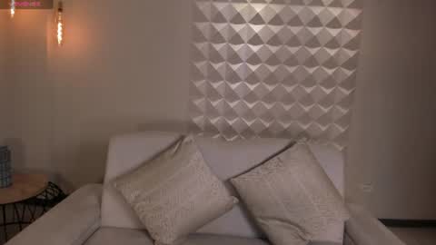 Ambar  online show from July 18, 11:01 am