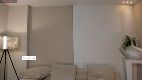 Ambar  online show from July 3, 10:53 am