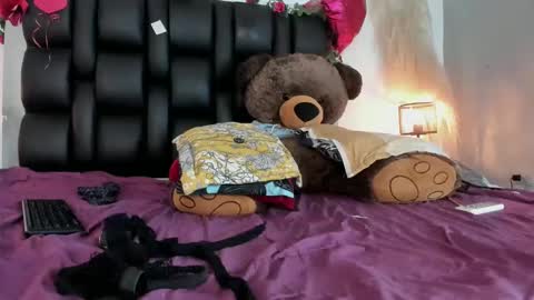 Snapshot of amber_18x chatting on February 17, 6:28 pm Cody amber online show from February 17, 6:28 pm