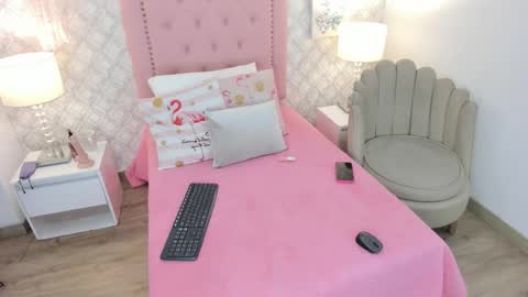 amber  ferrera online show from February 16, 7:56 pm