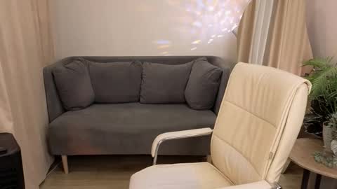 Alice online show from October 6, 2:02 pm