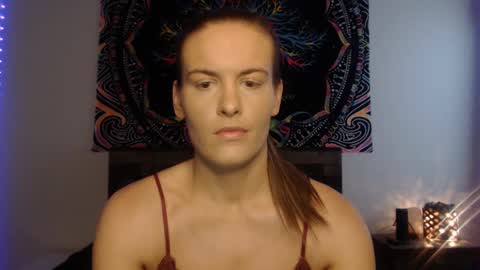 Amber online show from January 3, 2:51 pm