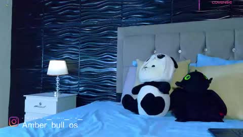 amber_bull online show from January 14, 1:19 pm