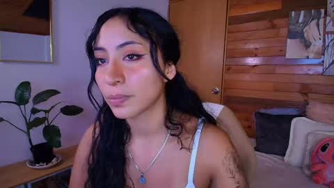amber_curly online show from April 30, 8:57 pm